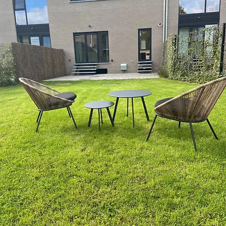 Frangines & Compagnie Hotton
