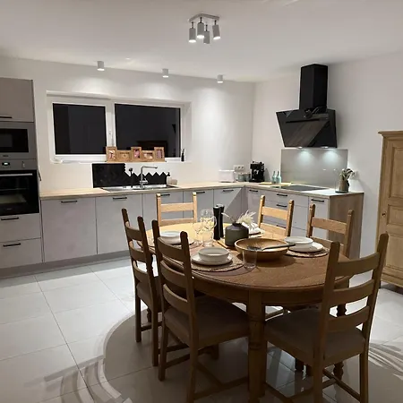 Frangines & Compagnie Hotton